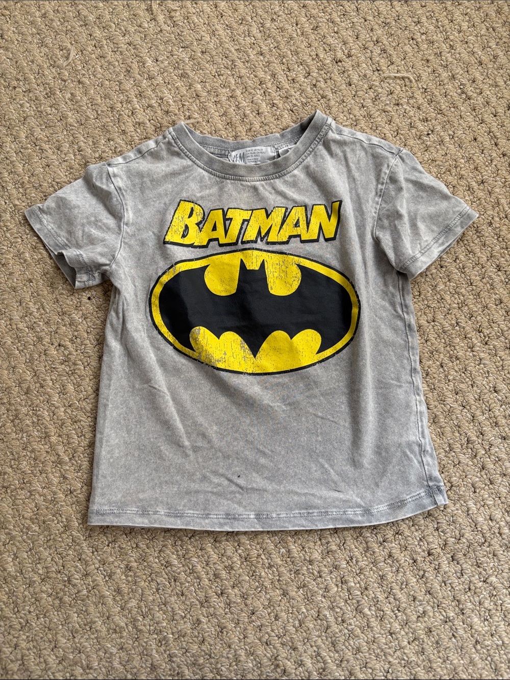 H&M Batman Gray Graphic Short Sleeve Tee Shirt